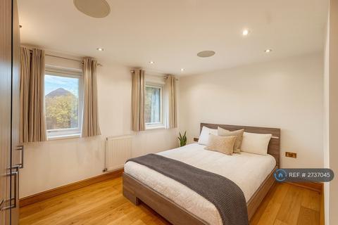 undefined, Aspen Close, London, W5