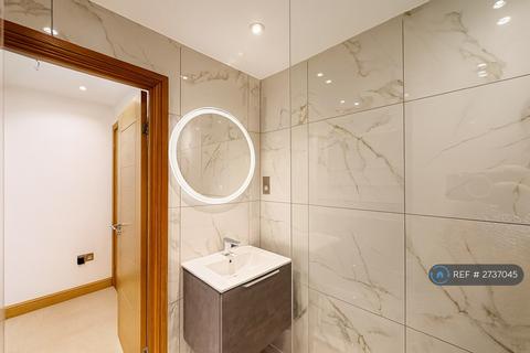 undefined, Aspen Close, London, W5