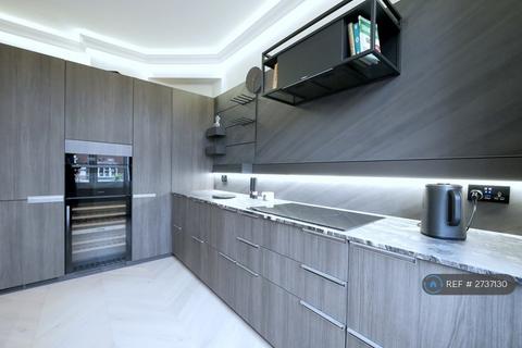 3 bedroom flat to rent, Lauderdale Mansions, London, W9