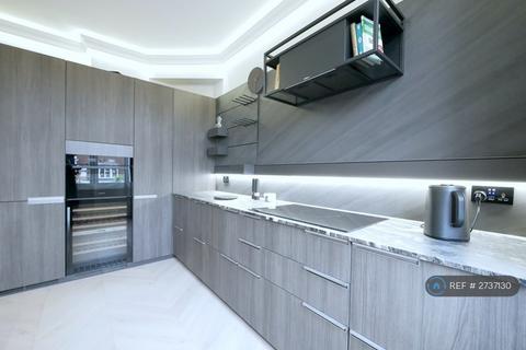 3 bedroom flat to rent, Lauderdale Mansions, London, W9
