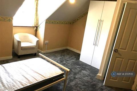 1 bedroom in a house share to rent - Winchelsea Street, Dover, CT17