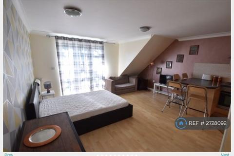 undefined, Wensleydale, Luton, LU2