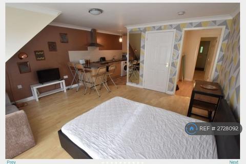 undefined, Wensleydale, Luton, LU2