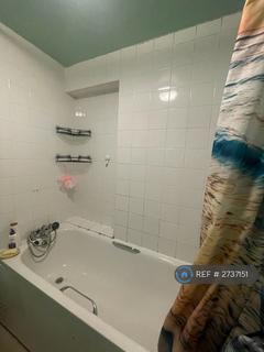 2 bedroom maisonette to rent, Lulworth Court, London, N1