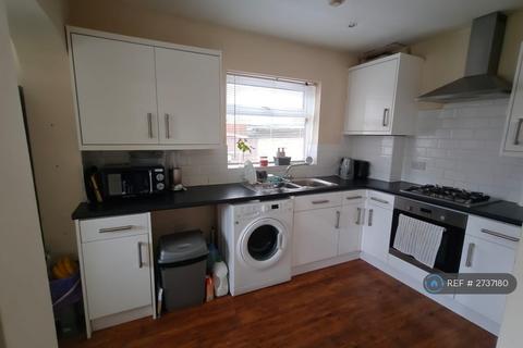 3 bedroom end of terrace house to rent, Main Road, Northampton, NN5