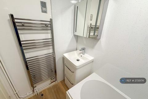 2 bedroom terraced house to rent, Pebble Mill Street, Stoke-On-Trent, ST1