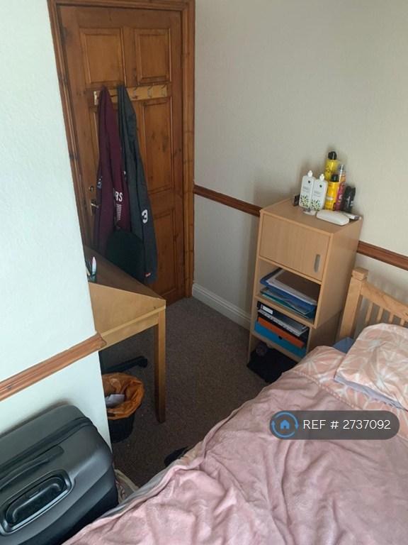 Small Single Bedroom