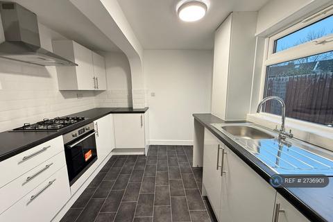 3 bedroom terraced house to rent, Greystone Road, Fazakerley, Liverpool, L10