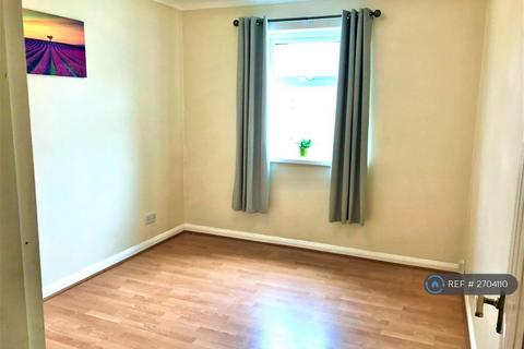 1 bedroom flat to rent, Market Court, South Cave, HU15