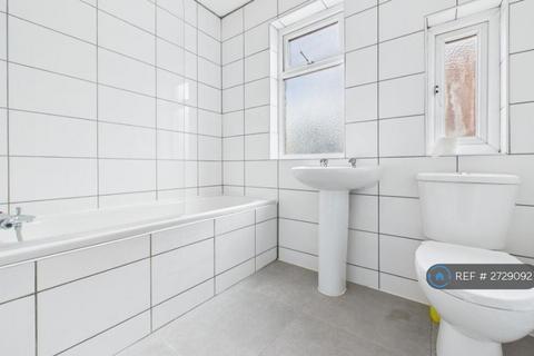 3 bedroom semi-detached house to rent, Shetland Road, Blackpool, FY1