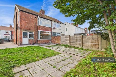 3 bedroom semi-detached house to rent, Shetland Road, Blackpool, FY1