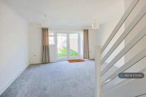 2 bedroom semi-detached house to rent, Livingstone Road, Poole, BH12