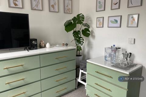1 bedroom flat to rent, Albany Terrace, Chatham, ME4