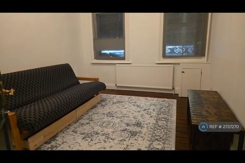 2 bedroom flat to rent, Holloway Road, London, N19