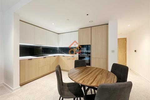 2 bedroom flat to rent, Bouchon Point, 7 Cendal Crescent, London E1
