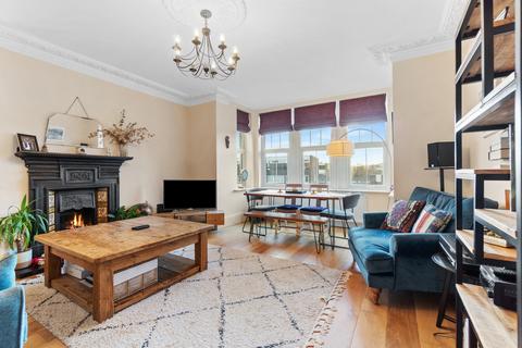 3 bedroom apartment for sale, Sylvan Road, London, SE19