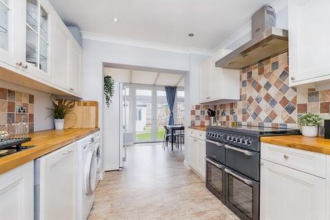 3 bedroom semi-detached house for sale, Oates Road, Collier Row, RM5