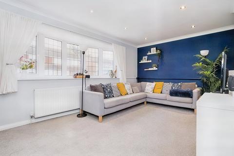 3 bedroom semi-detached house for sale, Oates Road, Collier Row, RM5