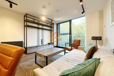 2 bedroom flat to rent, Newham's Yard, 153 Tower Bridge Road, London SE1