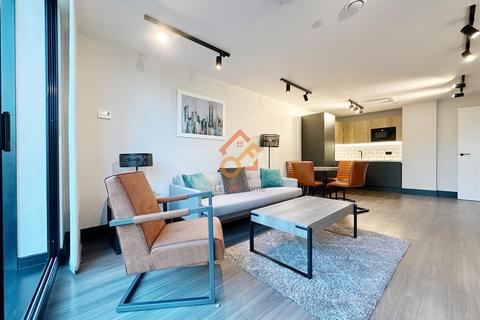 2 bedroom flat to rent, Newham's Yard, 153 Tower Bridge Road, London SE1