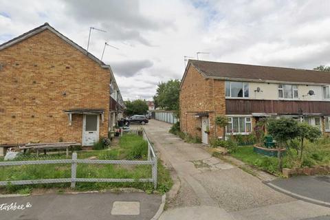 undefined, Masefield Lane, Hayes UB4