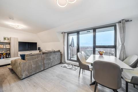 2 bedroom apartment for sale, Mill Green Road, Mitcham CR4