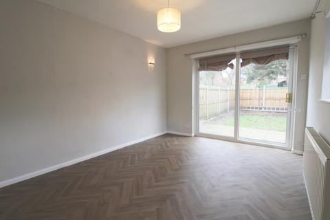 3 bedroom semi-detached house to rent, Camberley GU15