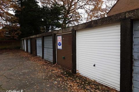undefined, Abbots Road, Burghfield Common RG7