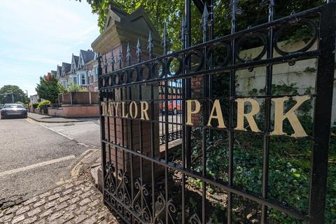 1 bedroom flat for sale, Grosvenor Road, Olive Mount, WA10