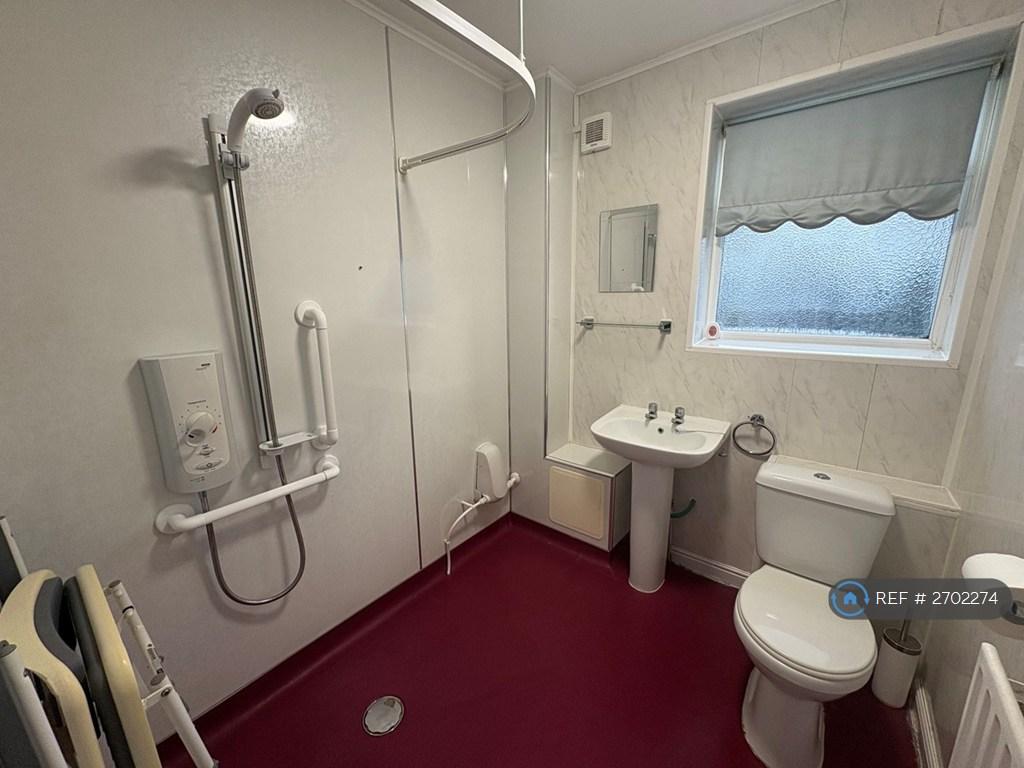 Wet Room (No Bath)