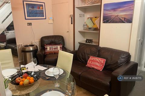 undefined, Danebury Avenue, London, SW15