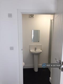1 bedroom flat to rent, High Street, St. Neots, PE19