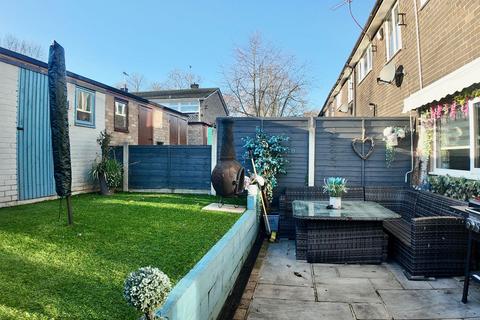 3 bedroom terraced house for sale, Trindehay, Basildon SS15