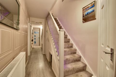 3 bedroom terraced house for sale, Trindehay, Basildon SS15
