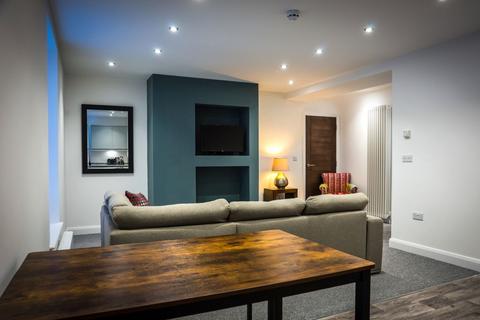 1 bedroom flat to rent, Orchard Street, Abergavenny, NP7