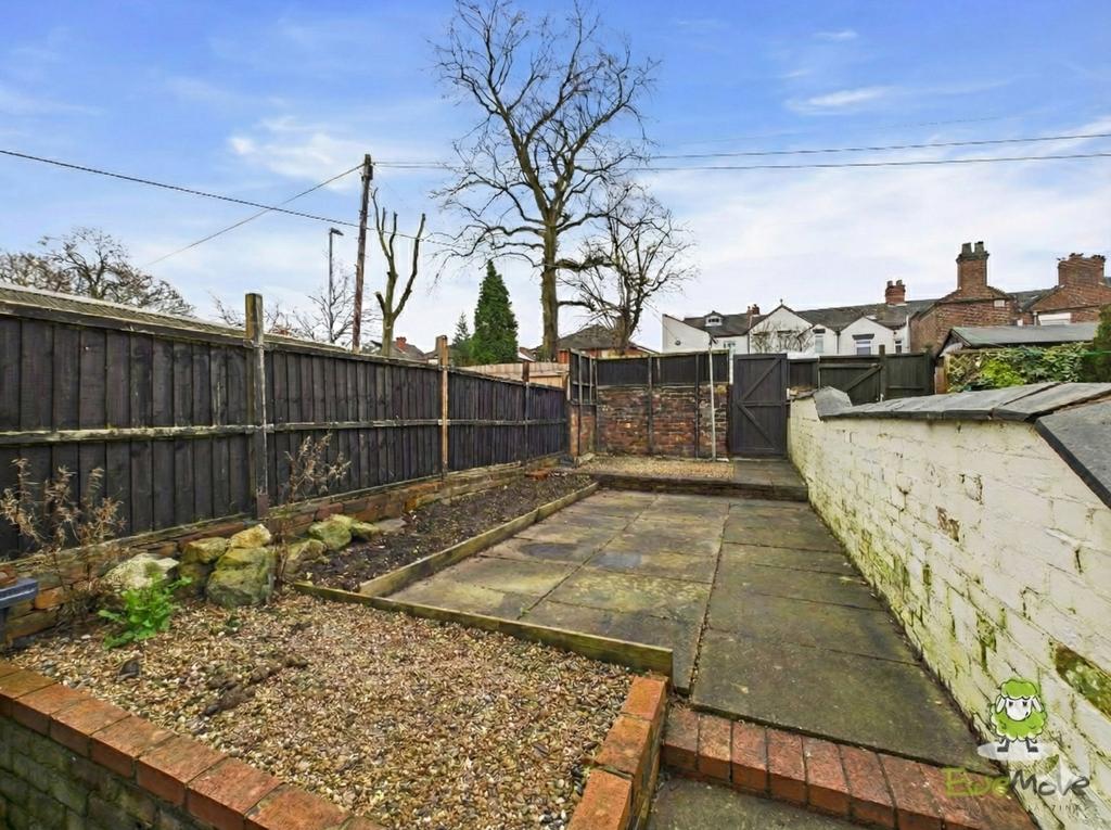 Garden - Ewemove Whitchurch  Nantwich Charlotte Th