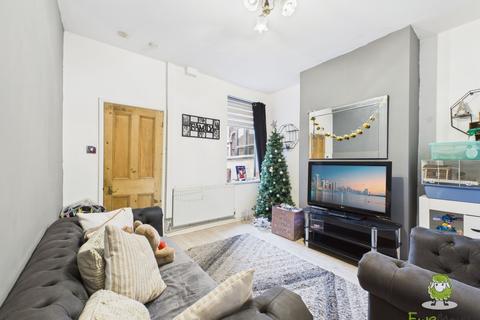 2 bedroom terraced house to rent, Keeling Street, Newcastle-under-Lyme ST5