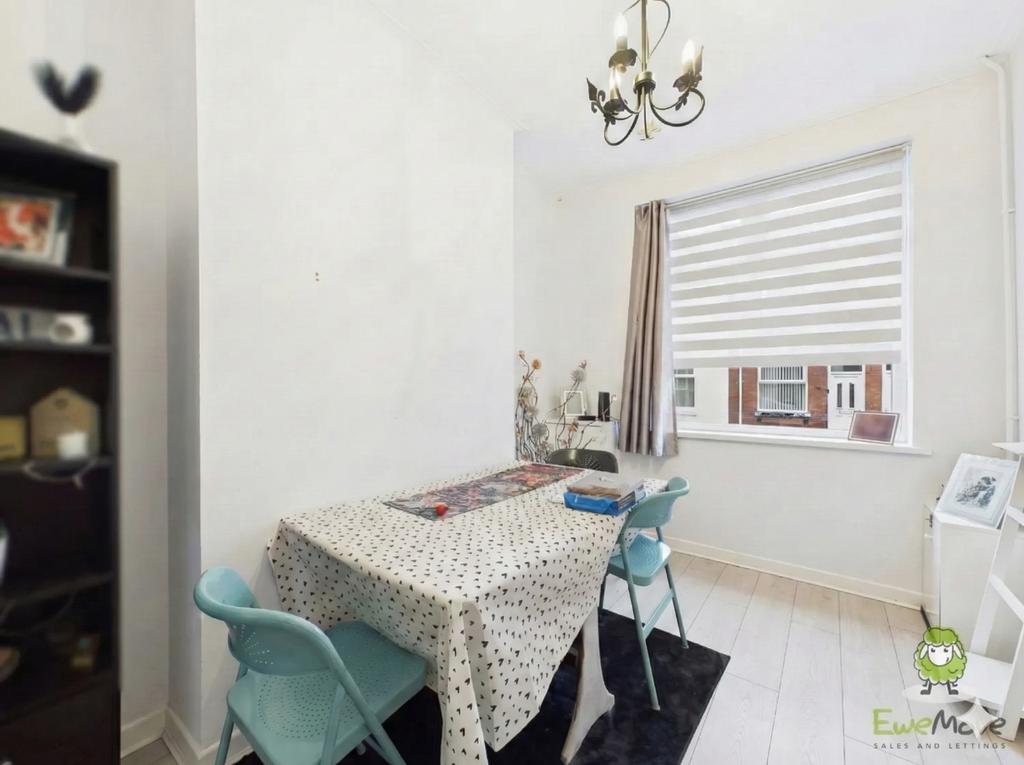 Front room - Ewemove Whitchurch  Nantwich Charlott