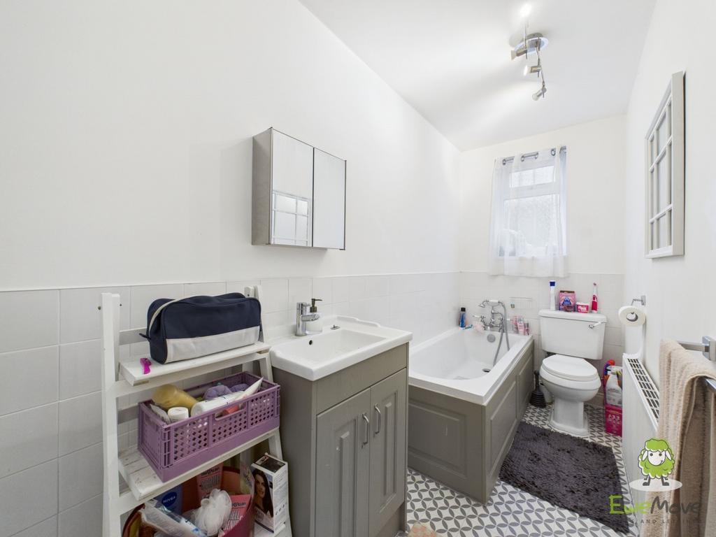 Bathroom - Ewemove Whitchurch  Nantwich Charlotte