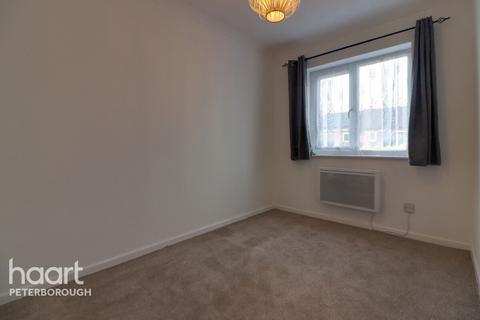 2 bedroom terraced house to rent, Harrys Way, Wisbech