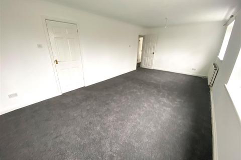 2 bedroom apartment to rent, Bantry Close, Sheldon, Birmingham
