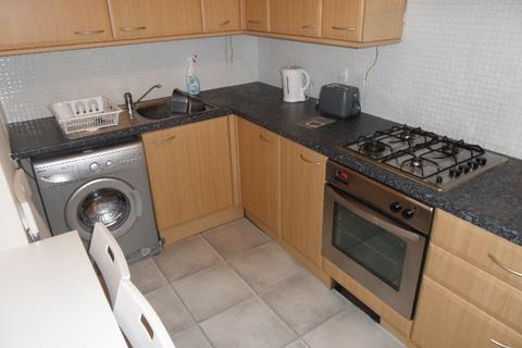 3 bedroom flat to rent, Dalkeith Road, Newington, Edinburgh, EH16