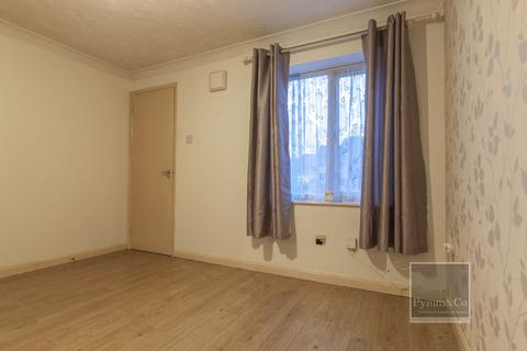 2 bedroom terraced house for sale, Acres Way, Norwich NR8