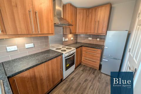 2 bedroom flat to rent, London Road, Ashford, TW15