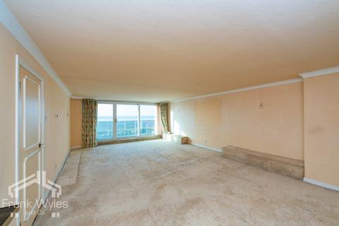 3 bedroom flat for sale, Flat 12a, Majestic, North Promenade, Lytham St. Annes, Lancashire