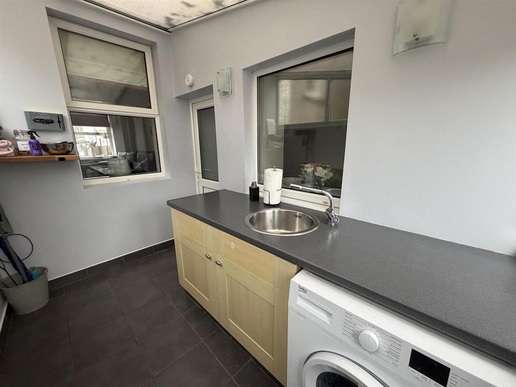 Utility/Rear Porch