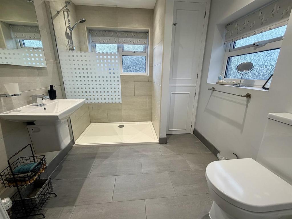 Shower Room/WC