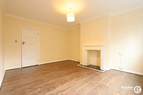 2 bedroom flat to rent, Avenue Road, Chase Court Avenue Road, N14