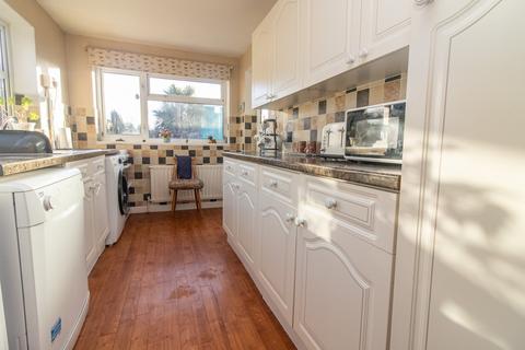 2 bedroom detached bungalow for sale, Colby Drive, Thurmaston, Leicester, LE4