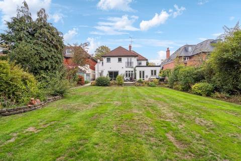 5 bedroom detached house for sale, Oakhill Avenue, Pinner Village